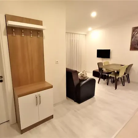 Mango Aparthotel