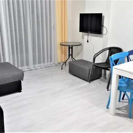 Mango Aparthotel *