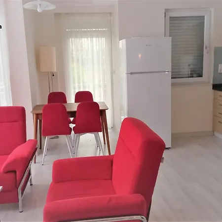 Mango Aparthotel